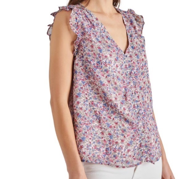 BB Dakota Tops - BB Dakota Steve Madden Floral Ruffle flutter Sleeve Top Size Large